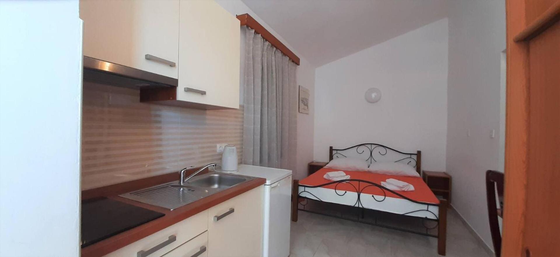 Guest House Helena Close To Beach Krk Town Exterior foto